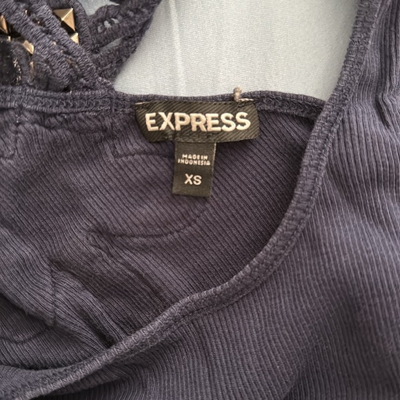 Express Ribbed Tank Top - Picture 3 of 3